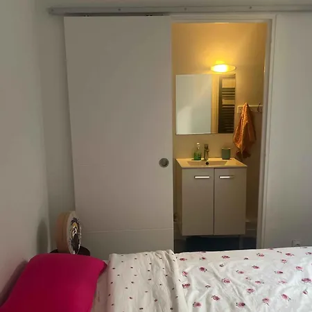 Charming In The Heart Of Appartement Paris